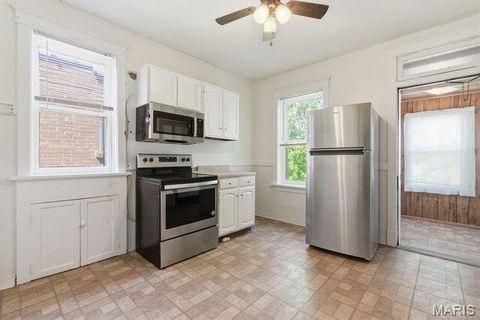Tiny photo for 5847 Goener Avenue, St Louis, MO 63116 (MLS # 26030676)