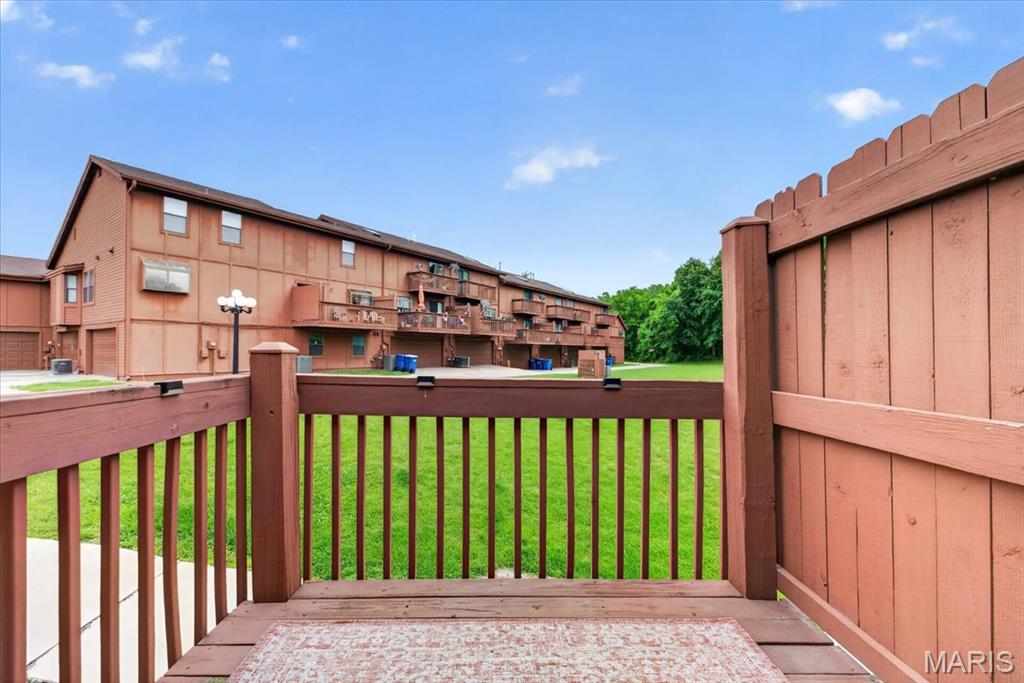 Chateau Country Club Twnhms Stg4 - Residential