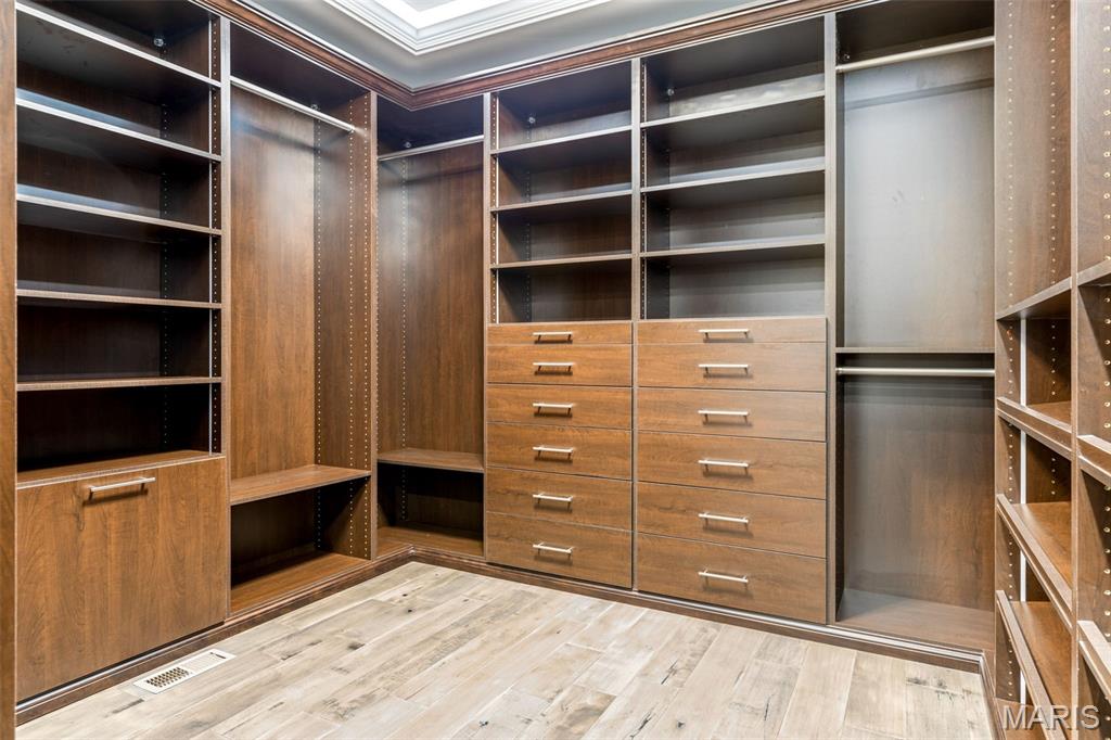 Grand Reserve - Residential