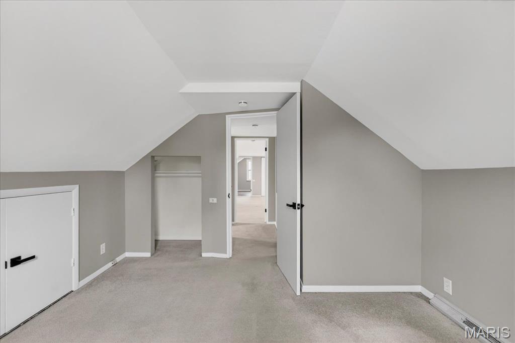 Knollcrest - Residential