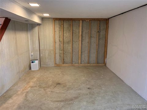 Tiny photo for 110 Trail Avenue, Troy, MO 63379 (MLS # 26024089)