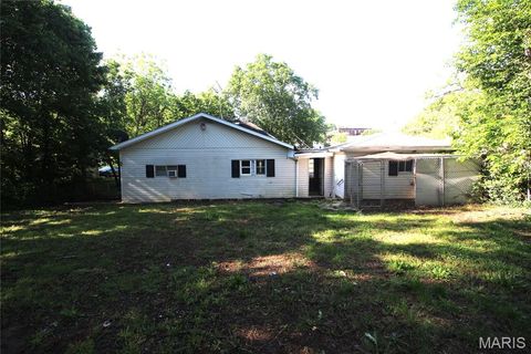 Tiny photo for 112 W Fite Street, Park Hills, MO 63601 (MLS # 26026375)