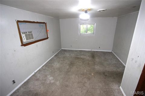 Tiny photo for 112 W Fite Street, Park Hills, MO 63601 (MLS # 26026375)