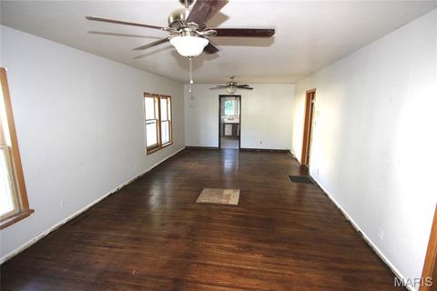 Tiny photo for 112 W Fite Street, Park Hills, MO 63601 (MLS # 26026375)