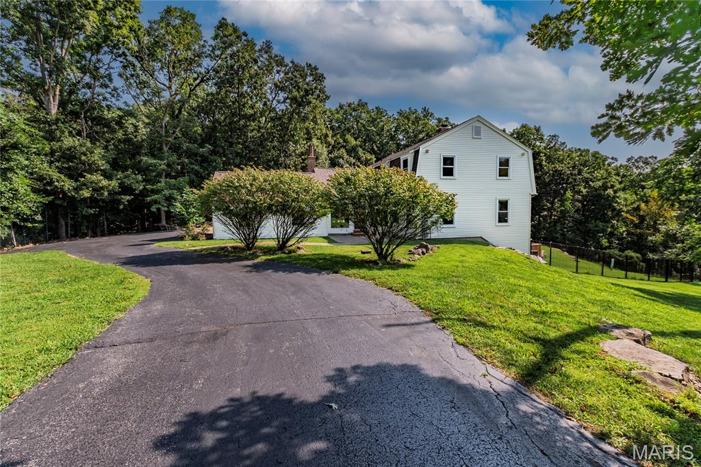 4600 Cliff Forest Drive