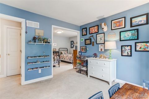 Tiny photo for 125 Swan Avenue, Kirkwood, MO 63122 (MLS # 25069022)