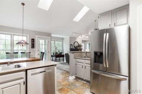 Tiny photo for 125 Swan Avenue, Kirkwood, MO 63122 (MLS # 25069022)