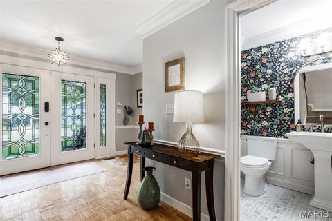 Tiny photo for 125 Swan Avenue, Kirkwood, MO 63122 (MLS # 25069022)