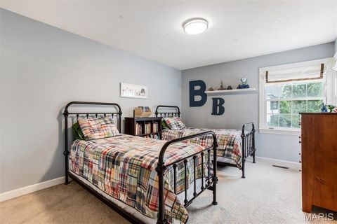 Tiny photo for 125 Swan Avenue, Kirkwood, MO 63122 (MLS # 25069022)