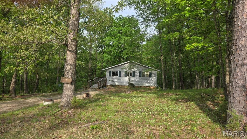 Photo of 13486 Kitt Park Drive, Ste Genevieve, MO 63670 (MLS # 26023651)