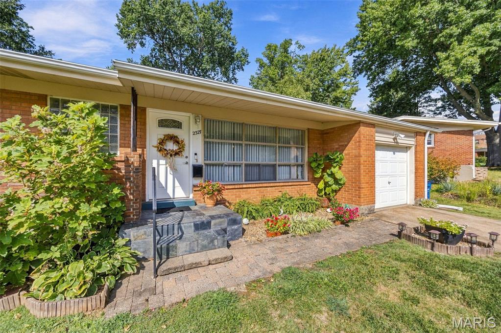 2327 Kenosho Avenue