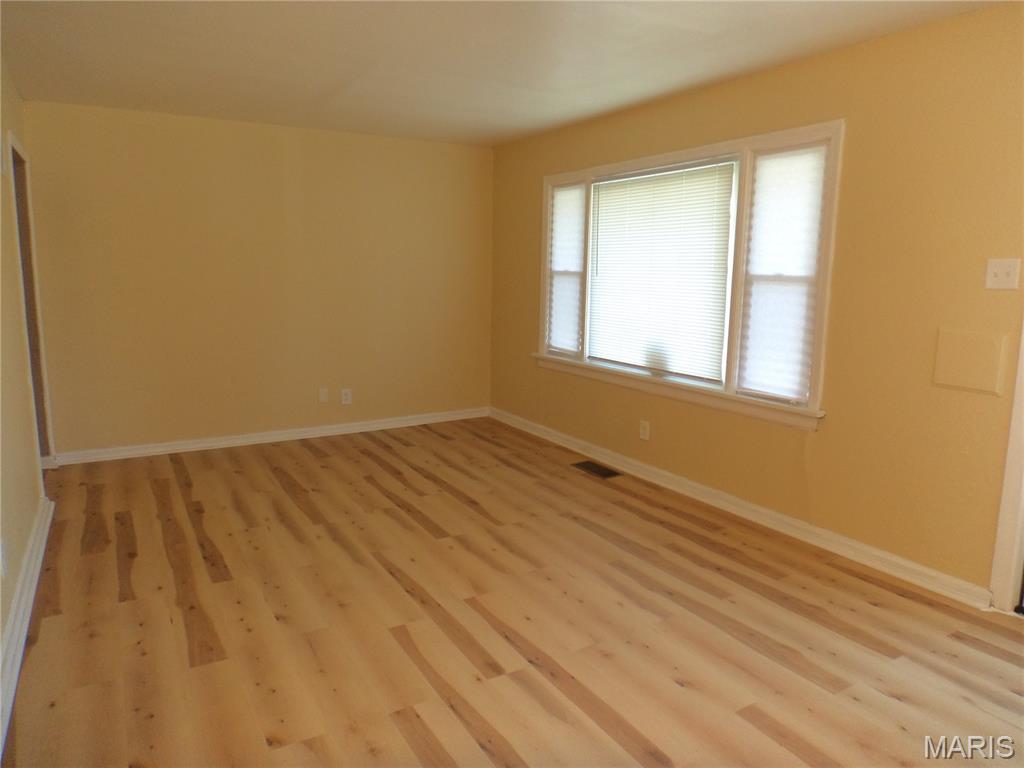 Belle Mead Place Resub Acre Lt 5 - Residential