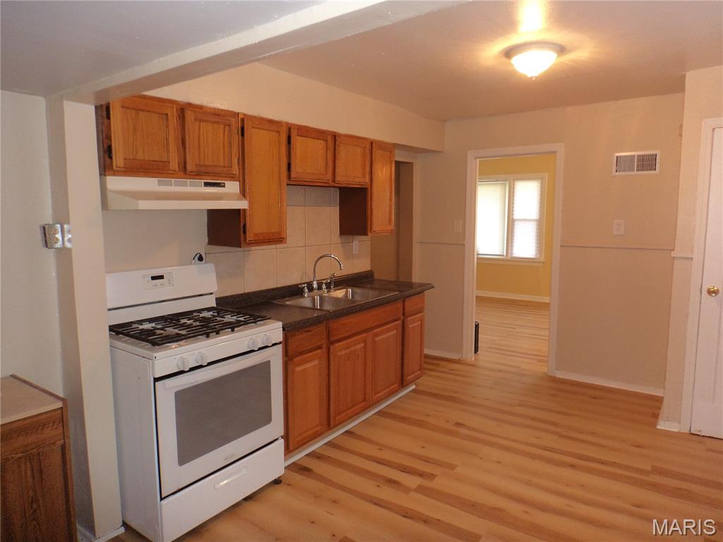 Belle Mead Place Resub Acre Lt 5 - Residential