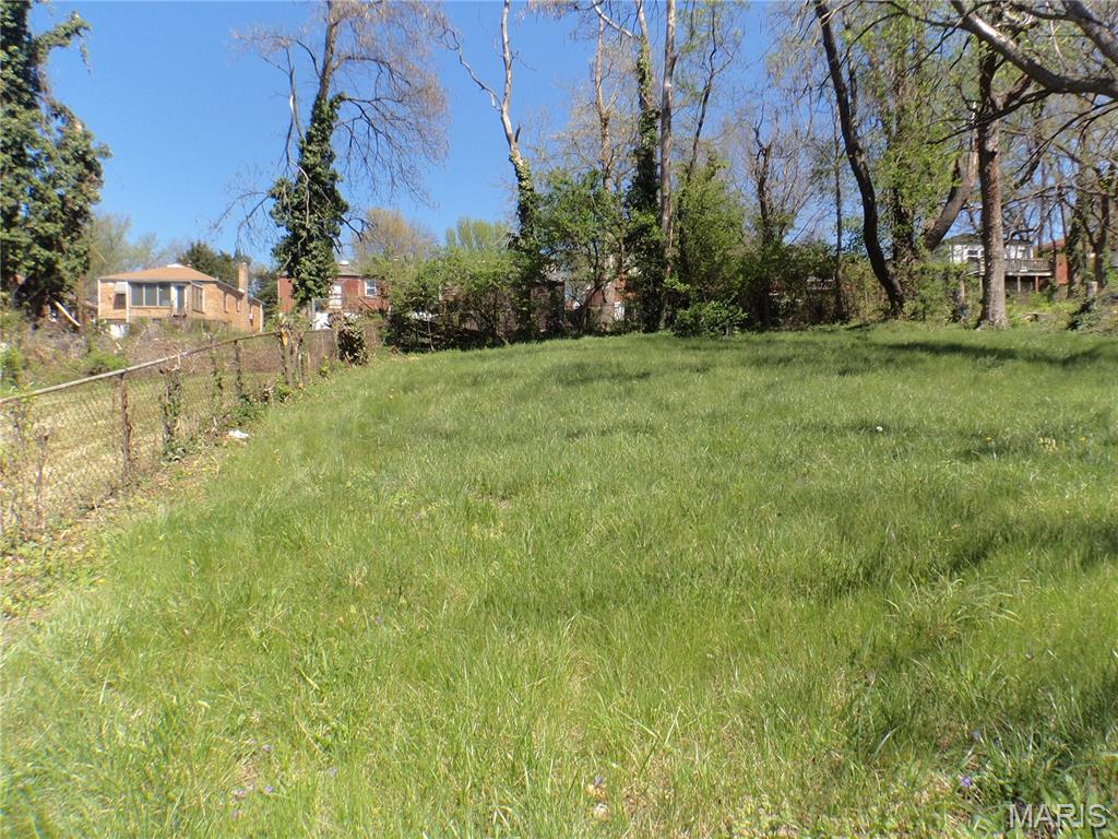 Belle Mead Place Resub Acre Lt 5 - Residential