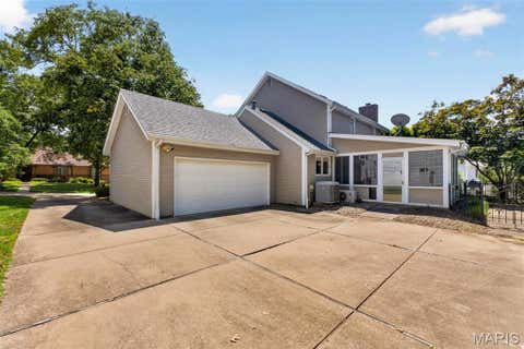 Tiny photo for 14761 Chesterfield Trails Drive, Chesterfield, MO 63017 (MLS # 26049958)