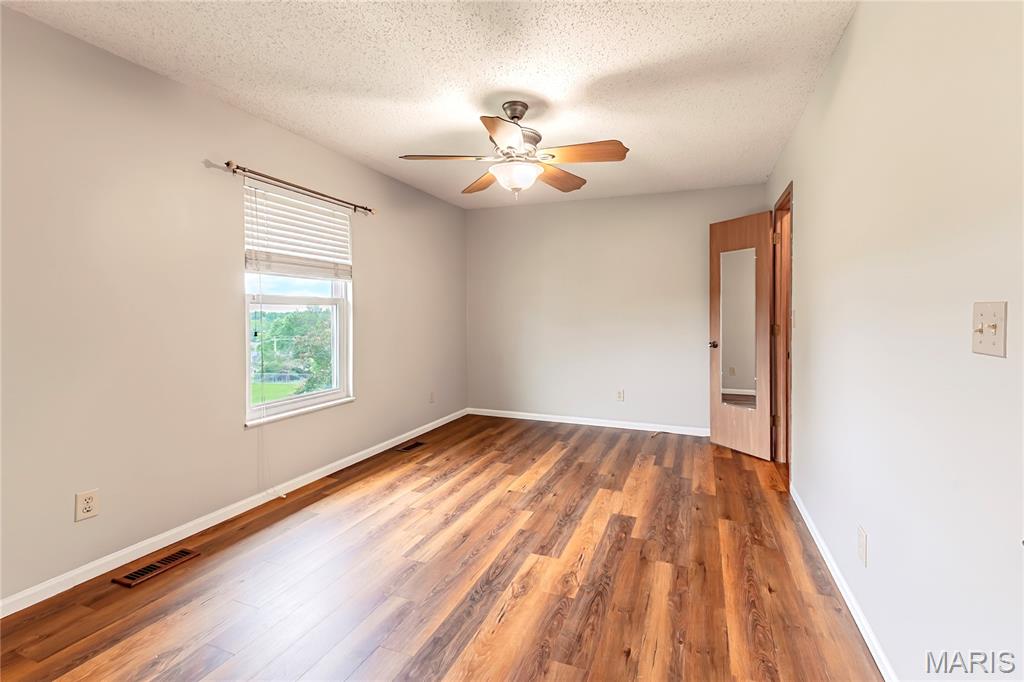 Shelley Manor 02 - Residential