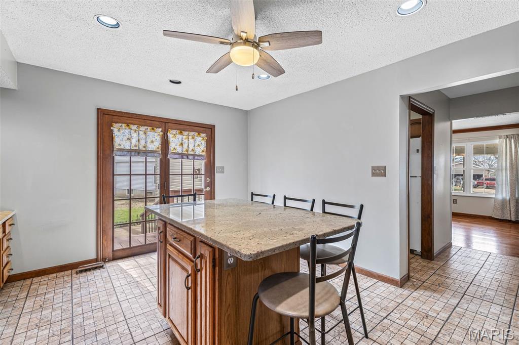 Bluff Wood Manor - Residential