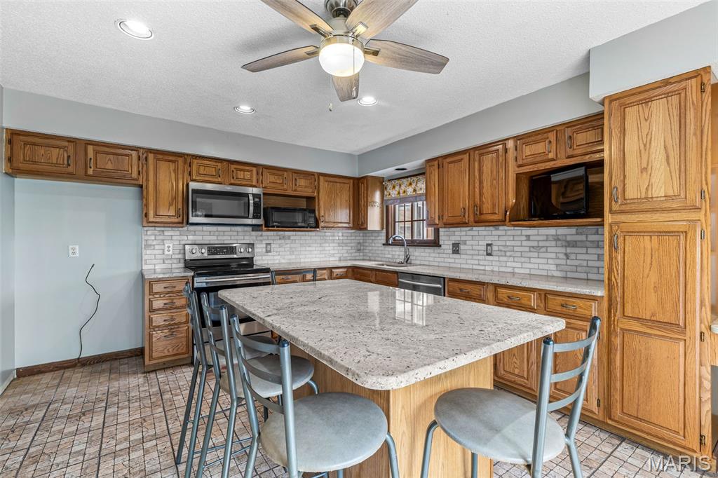 7008 Holly View Court