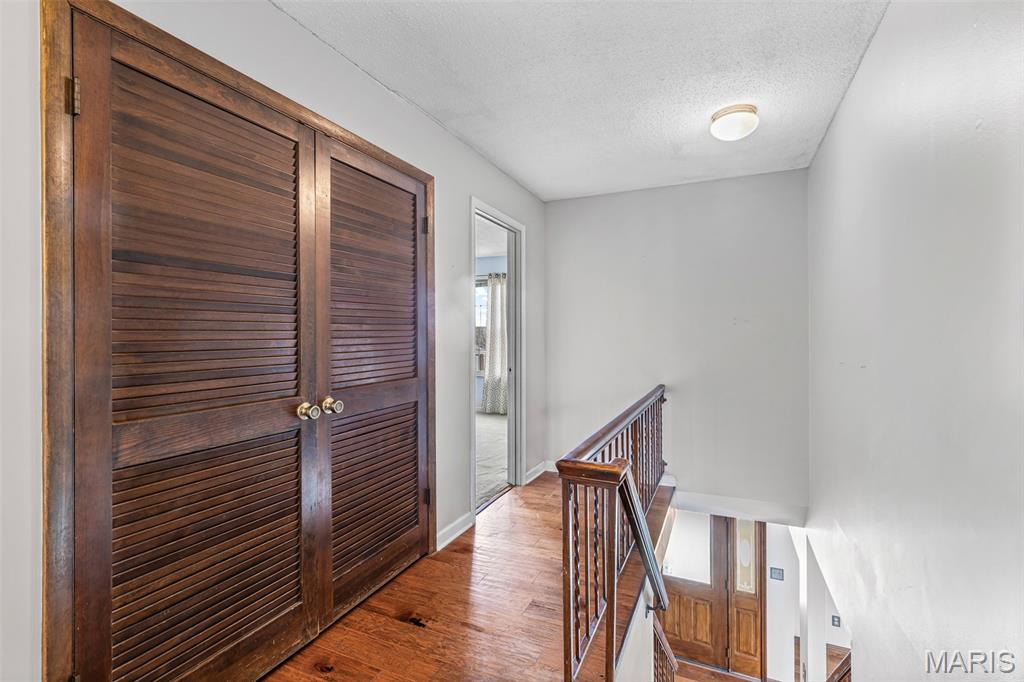 Bluff Wood Manor - Residential