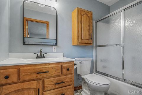 Tiny photo for 141 Ashley Drive, Cape Girardeau, MO 63701 (MLS # 26030739)