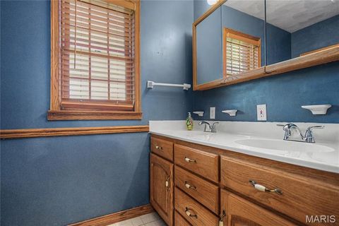 Tiny photo for 141 Ashley Drive, Cape Girardeau, MO 63701 (MLS # 26030739)
