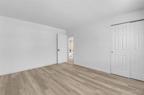 Tiny photo for 504 Thornlea Court, Ballwin, MO 63011 (MLS # 25079716)