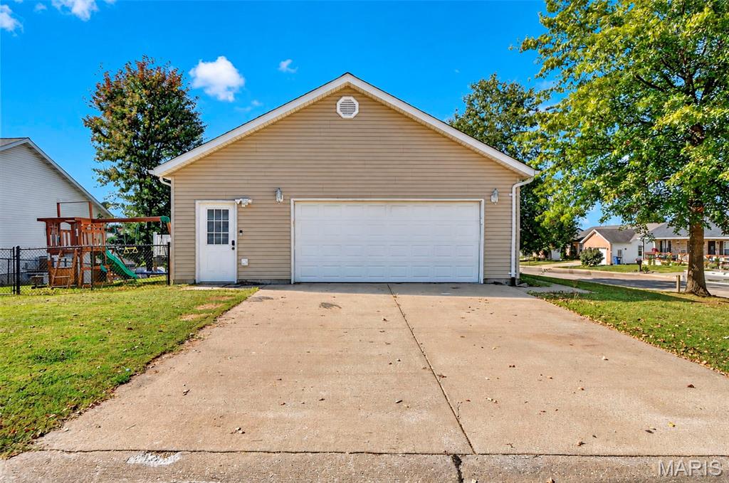 106 Rottmann Drive