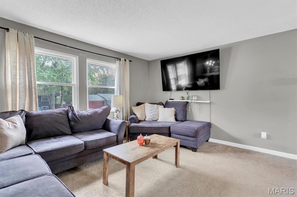 6 Green Valley Drive