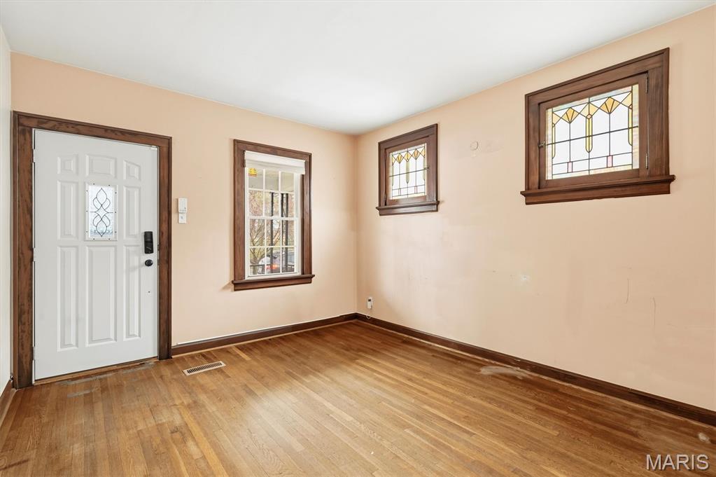 Us Seruvy 108 - Residential