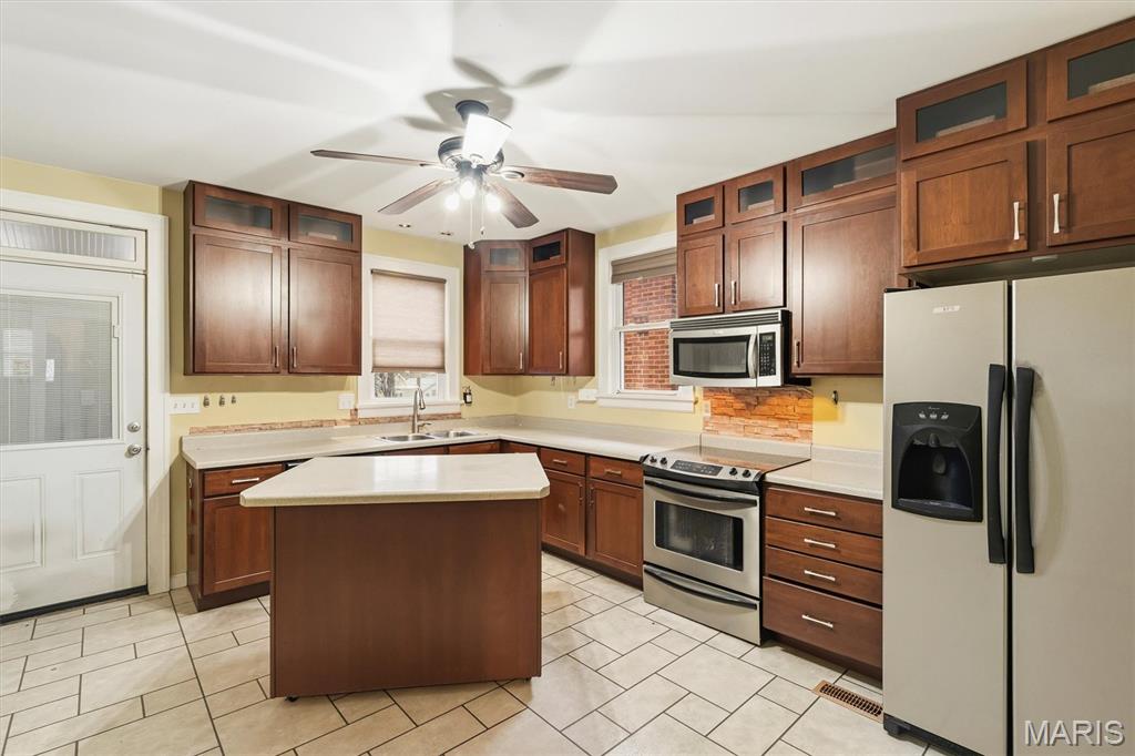 Us Seruvy 108 - Residential