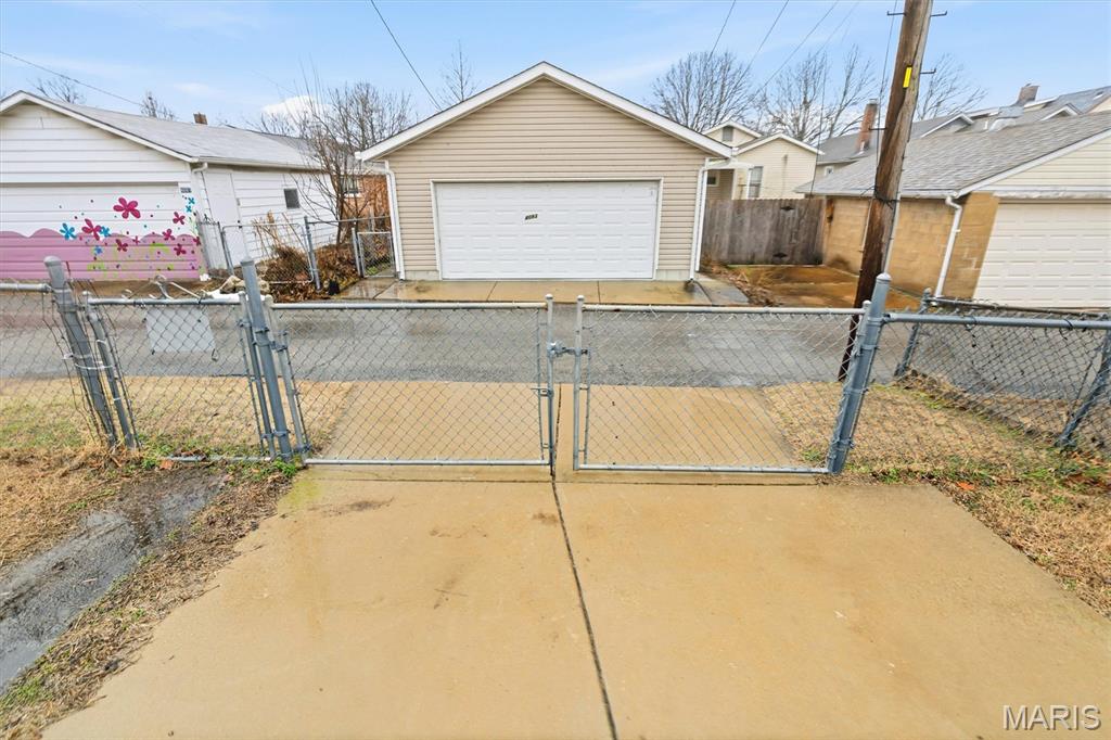 Us Seruvy 108 - Residential