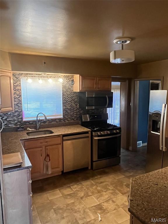 955 Jeanerette Drive