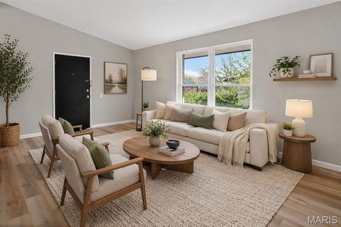 Tiny photo for 10469 Briarbend Drive #7, Creve Coeur, MO 63146 (MLS # 26021434)