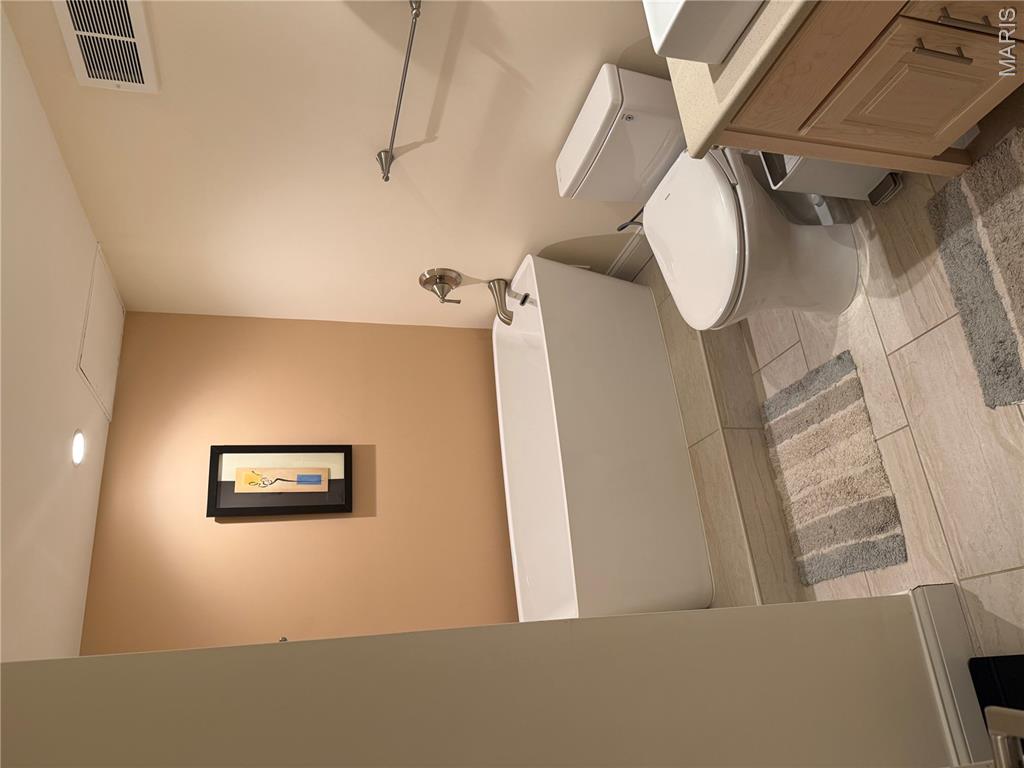 Lindell Terrace - Residential Lease