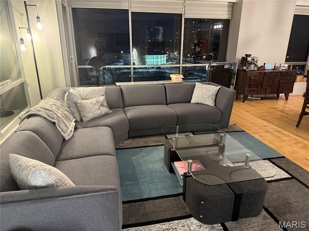 Lindell Terrace - Residential Lease