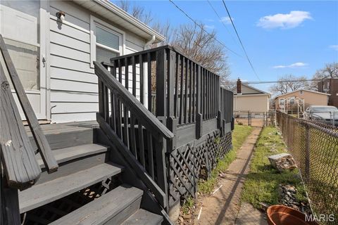 Tiny photo for 4718 Newport Avenue, St Louis, MO 63116 (MLS # 26019343)