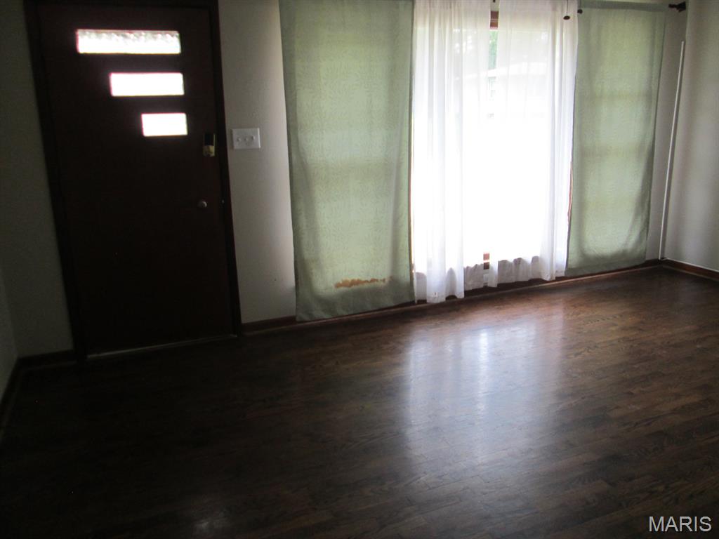 11 W South Street