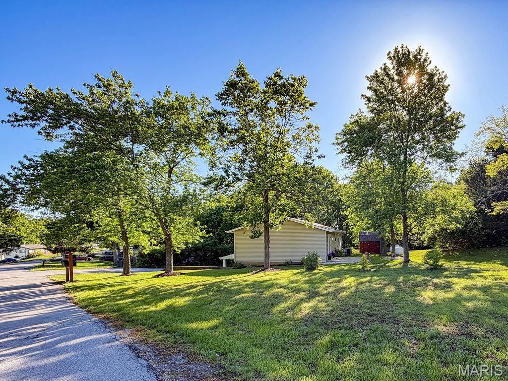 Photo of 3344 Woodland Trl Trl, Imperial, MO 63052 (MLS # 26026595)