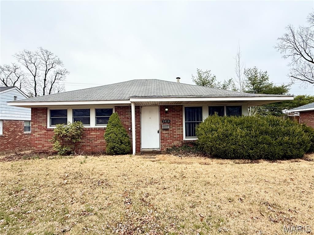 Photo of 2028 Westbrook Lane, Overland, MO 63114 (MLS # 26011872)