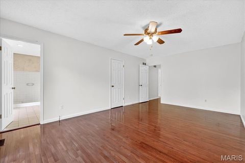 Tiny photo for 2022 Baxter Road, Chesterfield, MO 63017 (MLS # 25068958)