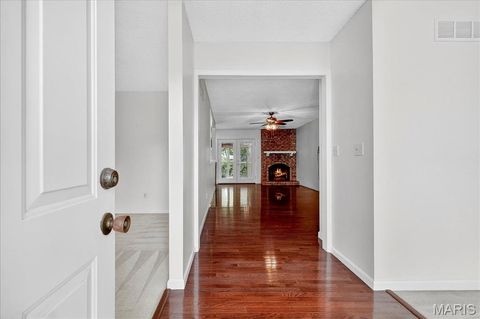 Tiny photo for 2022 Baxter Road, Chesterfield, MO 63017 (MLS # 25068958)