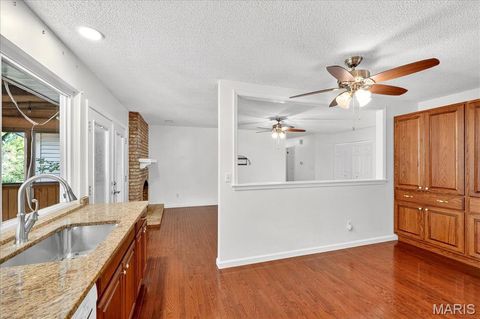 Tiny photo for 2022 Baxter Road, Chesterfield, MO 63017 (MLS # 25068958)