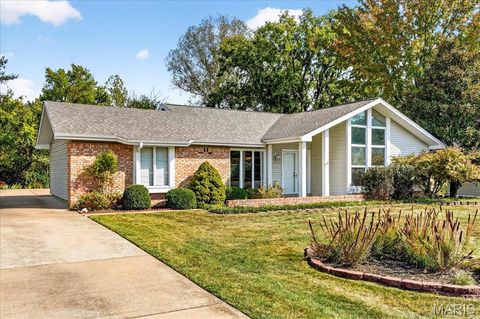 Photo of 2022 Baxter Road, Chesterfield, MO 63017 (MLS # 25068958)