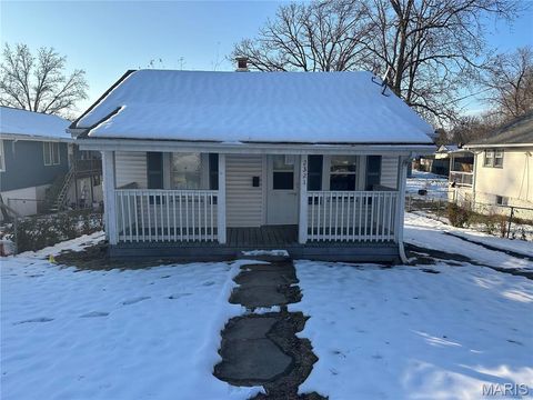 Photo of 2321 Dawes Place, Overland, MO 63114 (MLS # 25079950)