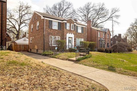 Tiny photo for 7328 Ravinia Drive, Pasadena Hills, MO 63121 (MLS # 26019070)