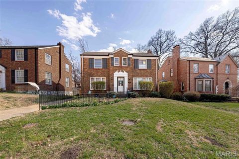 Tiny photo for 7328 Ravinia Drive, Pasadena Hills, MO 63121 (MLS # 26019070)