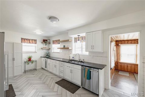 Tiny photo for 7328 Ravinia Drive, Pasadena Hills, MO 63121 (MLS # 26019070)