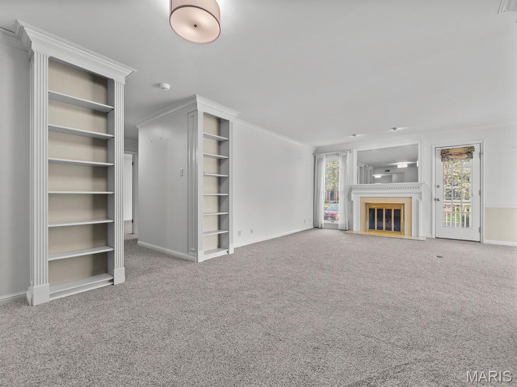 Baywood Villages Condo Ph Eight - Residential