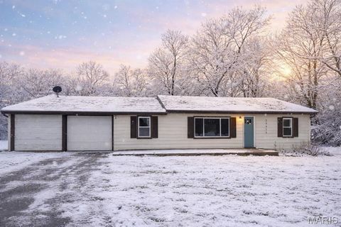 4414 Crest Drive Imperial MO 63052