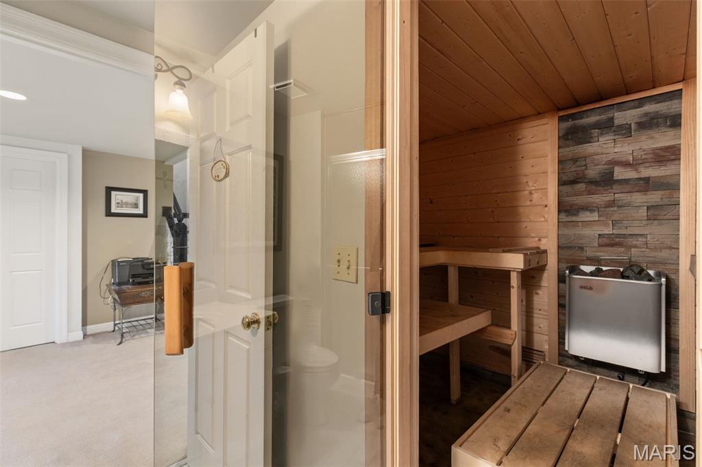 Kingspointe - Residential